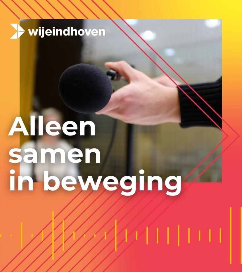 Hand die een microfoon vasthoudr