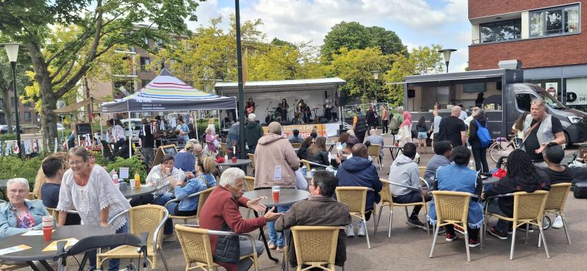 evenement op het dirigentplein in doornakkers